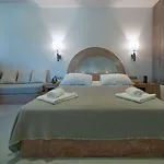 Anemes شقة فندقية 3*