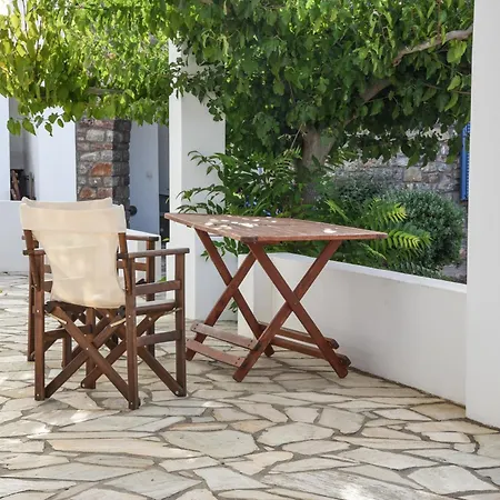 Ξενοδοχείο με διαμερίσματα Anemes